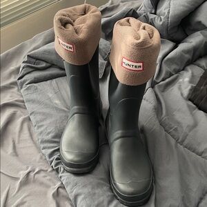 Hunter women’s navy original short boot with removable fleece cuff boot